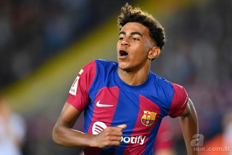 Dünyaca ünlü futbolcu Lamine Yamal'a büyük şok! Sosyal medyadan öğrendiğiyle sarsıldı! 11