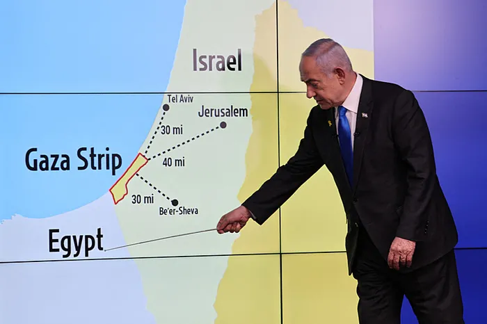 hamas-israil-katliaminda-olen-esirlerin-goruntusunu-yayimladi-tek-sorumlusu-netanyahu-1725482613423.jpg Hamas İsrail katliamında ölen esirlerin görüntüsünü yayımladı: Tek sorumlusu Netanyahu - 2
