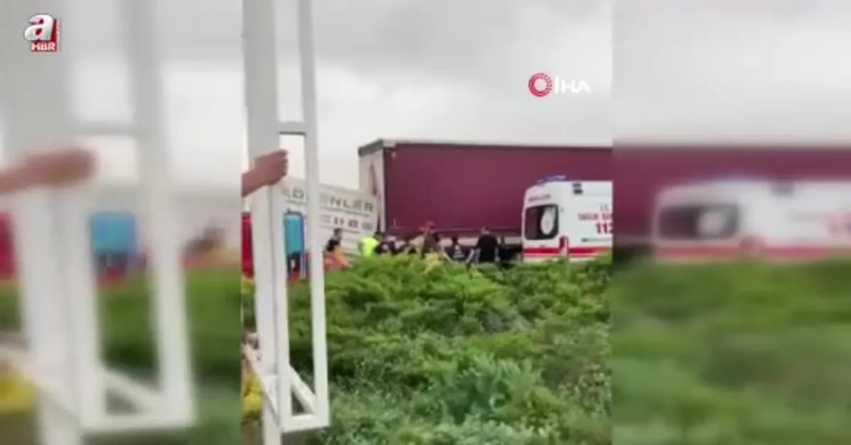 Sıkışan sürücüyü ekipler kurtardı