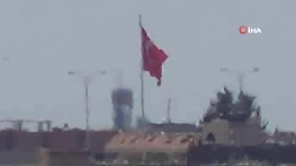 Tel Abyad’a iki Türk bayrağı asıldı