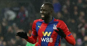 Trabzonspor’a Premier Lig’den ön libero!