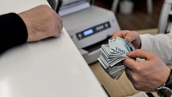 1691089799674.jpg Yılbaşında emeklilere ne kadar zam yapılacak? Emeklilerde beklenti oluştu! A Haber ekranlarında çarpıcı yorum... - 1