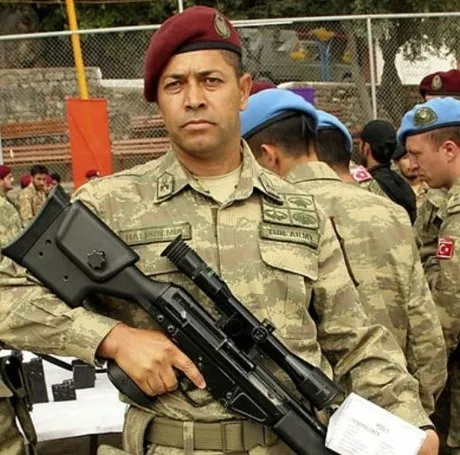 Ömer Halisdemir'in yeğeni boğulmak üzere olan genci kurtarıp can verdi - 2