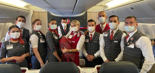 THY'nin Şikago uçağında doğum