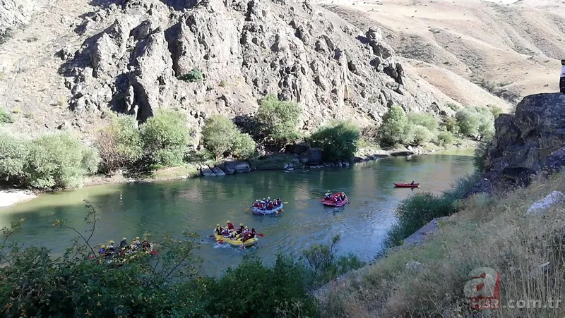 Binali Yıldırım Erzincan'da rafting yaptı 4