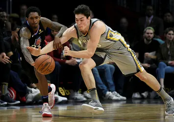 Milli basketbolcu Cedi Osman sakatlandı