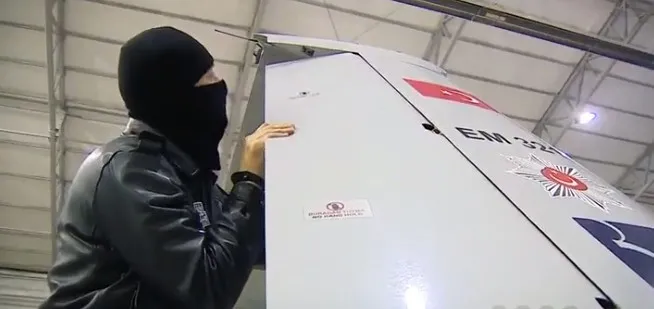İHA üssünde pilotların çalışmaları görüntüledi! Selçuk Bayraktar paylaştı... - 1