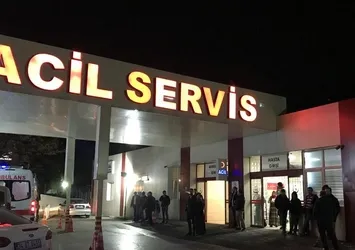 Üsküdar'da yüksek sesli müzik kavgası: 1 kişi bıçakla yaralandı