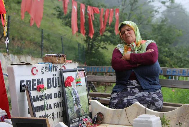Şehit Eren’in annesinden İmamoğlu'na sert tepki: Şimdiye kadar neden gelmediniz - 1