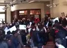 Harvardda öğrencilerden İsrail büyükelçisine protesto!