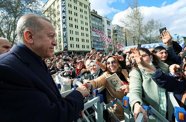 Başkent’e dev eser: AKM-Gar-Kızılay metro hattı açıldı! Başkan Erdoğan’dan 7’li koalisyona sert tepki: Kandil’den verilen talimatlarla yol yürüyorlar