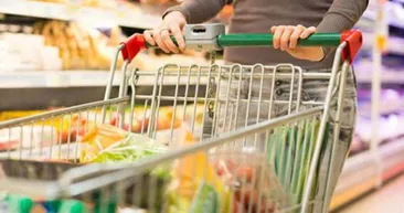 Vatandaşı kandıran zincir marketlere ceza yağdı! Broşürde farklı rafta farklı fiyat