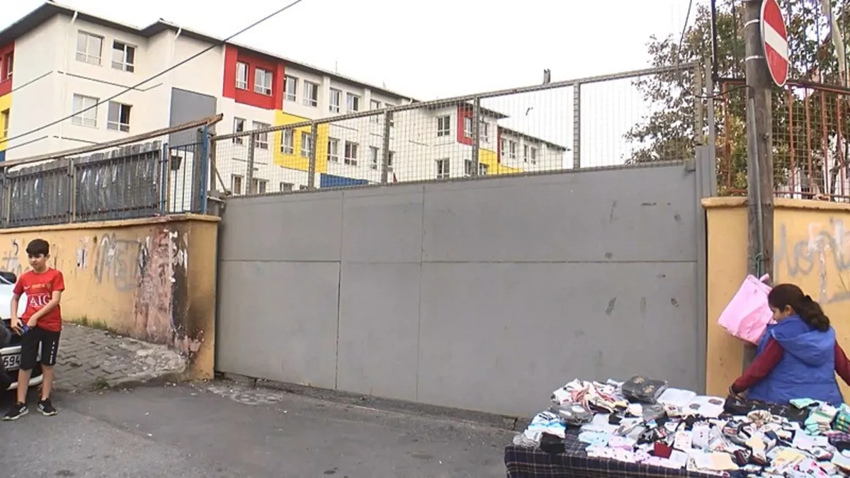 Eyüpsultan’daki okulda korku dolu anlar! Demir kapı öğrencilerin üzerine devrildi: Yaralılar var