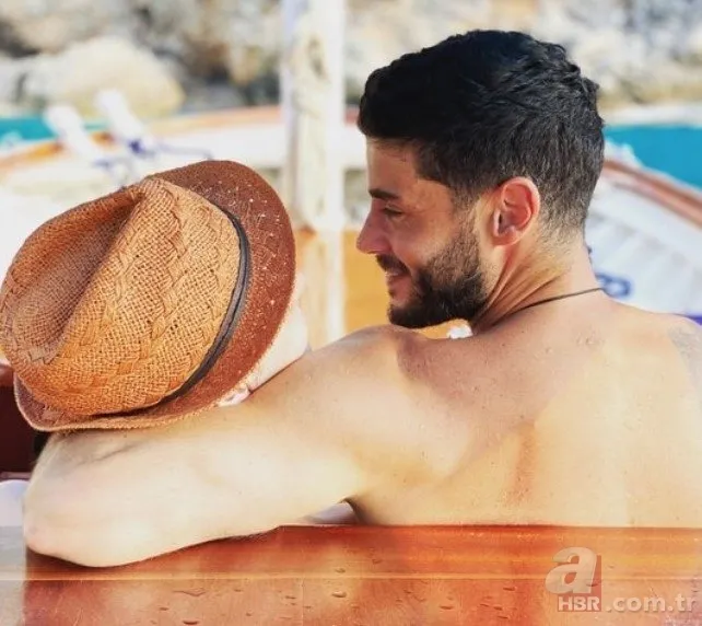 Kuruluş Osman'ın Malhun Hatun'u Yıldız Çağrı Atiksoy ve Berk Oktay’ın nikah davetiyesi ortaya çıktı! Davetiyede alkışlanacak detay 4