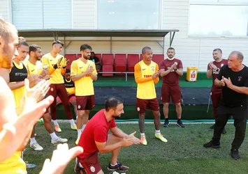 Galatasaray'da yaprak dökümü! Veda etti