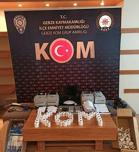 Kocaeli merkezli 21 ilde dolandırıcılık operasyonu! Çok sayıda gözaltı var - 1