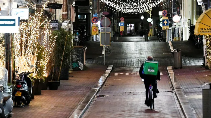Hollanda koronavirüs (Kovid-19) kısıtlamalarını kademeli olarak kaldırıyor - 2