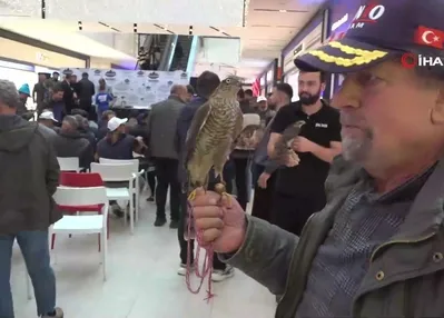 AVM’de en güzel atmacalar yarıştı