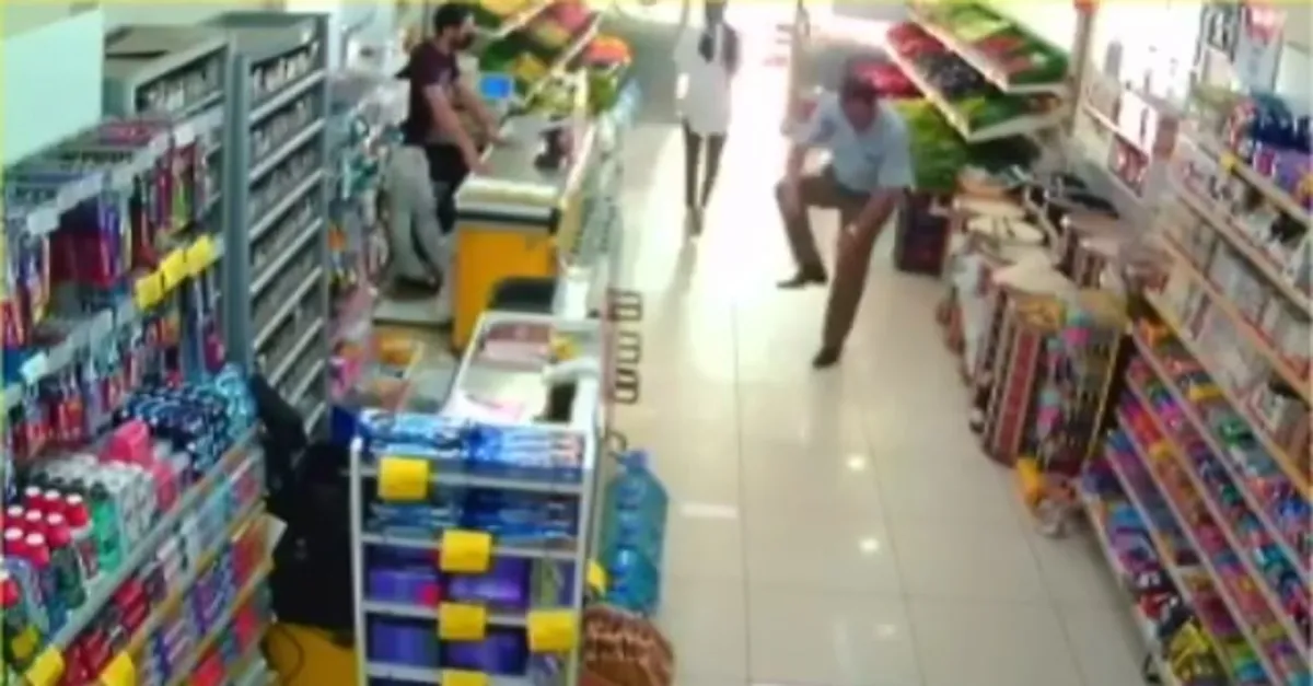 Görenler hayrete düştü! Maskesiz markete giren adam öyle bir şey yaptı ki..