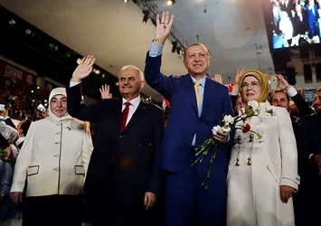 Cumhurbaşkanı Erdoğan bin 370 imzayla tek aday