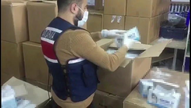 İstanbul'da koronavirüs fırsatçılarına büyük operasyon! - 1