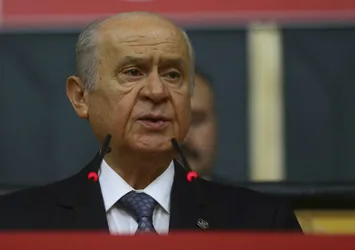 Devlet Bahçeli, Ozan Arif’i mahkemeye verdi