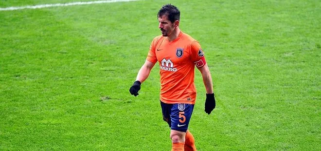 Emre Belözoğlu: Mukavelem bittiğinde futbolu bırakmış olurum