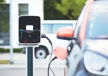 Elektrikli araçlarda ÖTV müjdesi! Vergi oranı düşürüldü