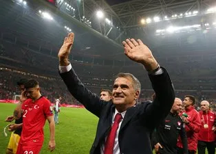 Türkiye'nin EURO 2020 bileti Avrupa basınında!