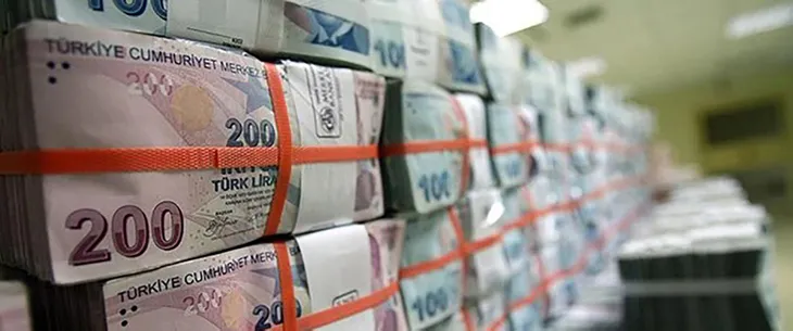 Emekliye çifte zam müjdesi! Bu yaz maaşlar artacak