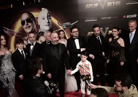 Arif V 216'nın galası yapıldı! İşte galadan fotoğraflar...