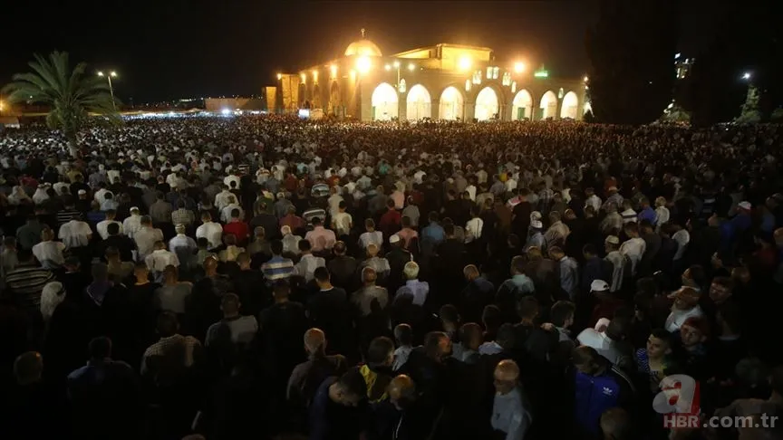 Kadir Gecesi okunacak dualar ve sureler hangileri? Peygamber efendimiz Hz. Muhammed'in (S.A.S.) Kadir Gecesi okuduğu dua 7