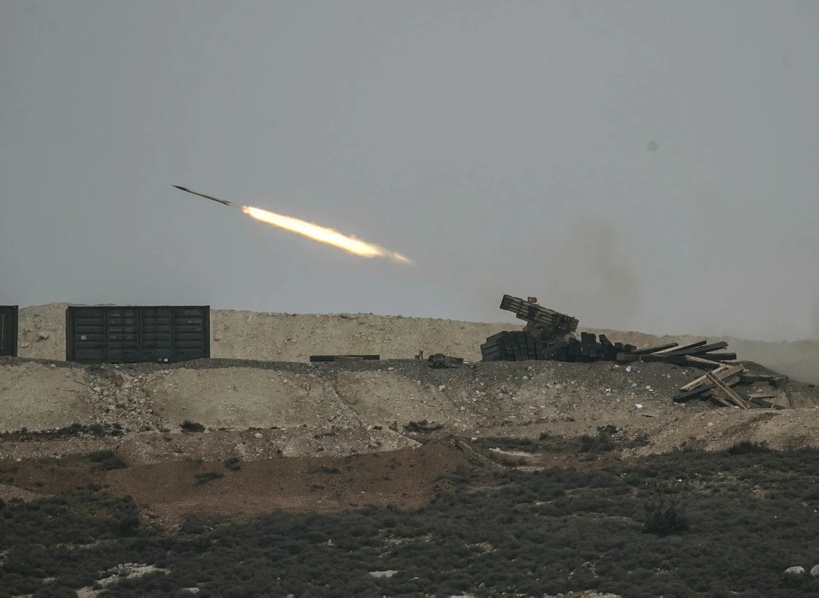 Fırat'ın doğusu vuruldu: İlk belirlemelere göre 10 terörist etkisiz hale getirildi!