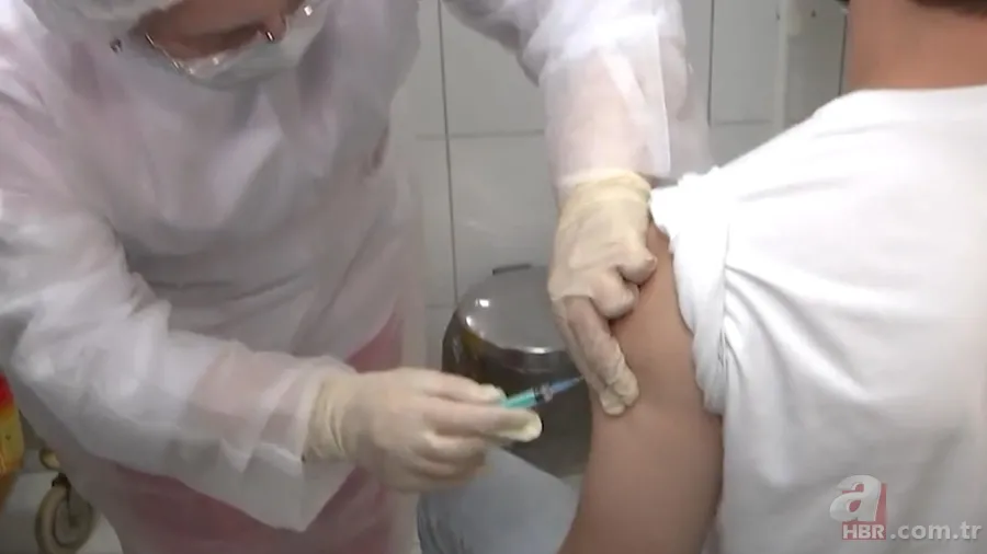 Putin talimatı vermişti! Rusya'da Covid-19 aşılaması başladı 8