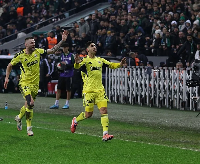 fenerbahcede-skriniar-sakatligi-sonrasi-rotasyon-karari-tedescodan-yeni-plan-1771622694135.jpeg Fenerbahçe’de Skriniar sakatlığı sonrası rotasyon kararı: Tedesco’dan yeni plan - 4