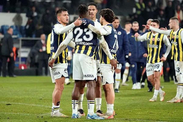 Kanarya son dakikalarda güldü! Başakşehir 0-1 Fenerbahçe MAÇ SONUCU