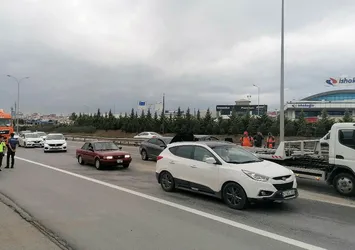 TEM’de 4 araçlı zincirleme kaza