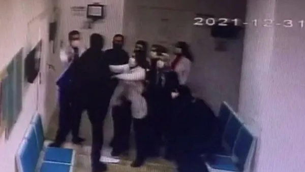 Avcılar'da doktora koronavirüs aşısı dayağı davasında karar - 1