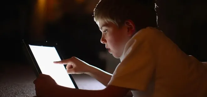 Sosyal medyada çocuk duvarı! 15 yaş altına dijital set geliyor