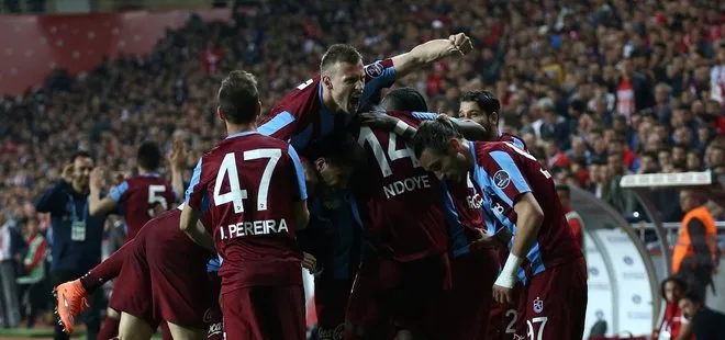 Trabzonspor, Antalyaspor’u farklı mağlup etti