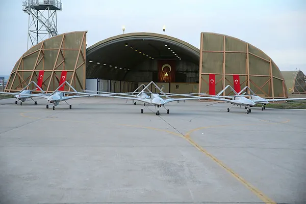 Türkiye’nin ilk yerli ve milli SİHA’sı Bayraktar TB2’den yeni rekor