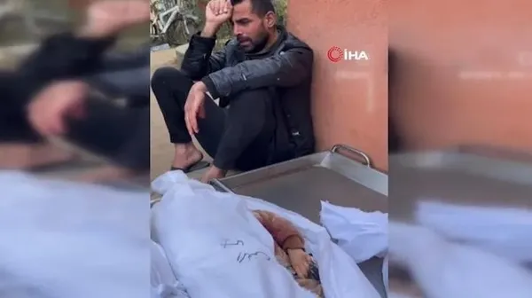 Gazzeli babanın feryadı yüreklere dokundu! Al bu bisküviyi de cennete götür