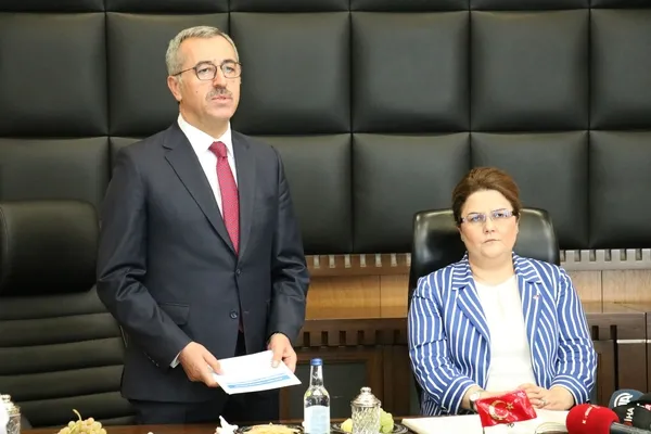 bakan-derya-yaniktan-afetlere-hizli-mudahale-vurgusu-1630163139062.jpg Bakan Derya Yanık’tan afetlere hızlı müdahale vurgusu - 3