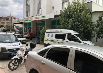 Denizli'de apart dairesinde ölü bulundu