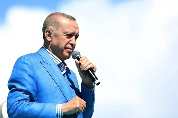 Depremzedeler yeni konutlarına kavuşuyor! Anahtarlar Başkan Erdoğan'dan - 2