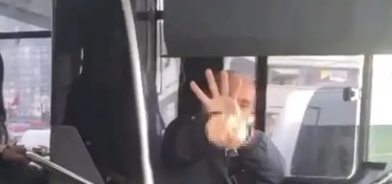 İETT şoföründen yolcuya el hareketi! O anlar kamerada