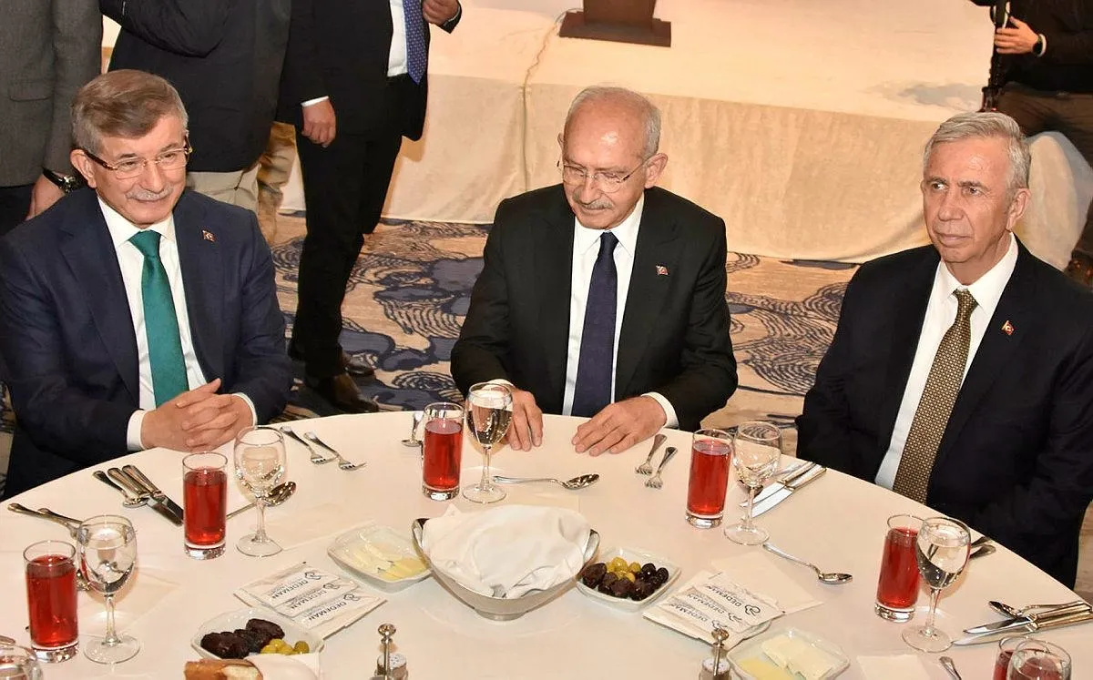 Domuz ziyafetinden iftar sofrasına! Hangisi CHP? Kemal Kılıçdaroğlu'ndan ikiyüzlü siyaset