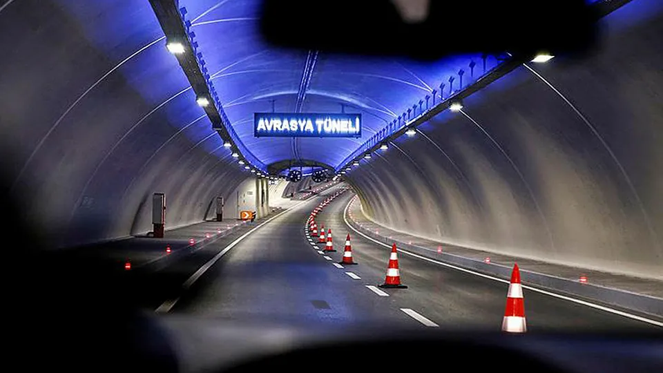 Avrasya Tüneli'nden geçiş rekoru! Yatırımlar hız kesmeden devam ediyor