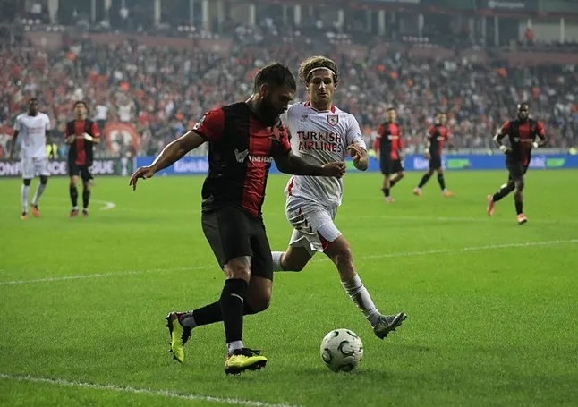 Samsunspor Konferans Ligi’nde zirvede! Kırmızı-beyazlılardan 3 golü resital