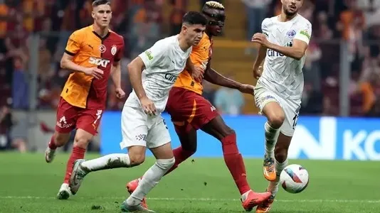 galatasaray-uzatmada-yikildi-kasimpasa-ile-beraberlik-1727547432048.jpg Galatasaray uzatmada yıkıldı! Aslan'ın Kasımpaşa ile mücadelesinde kazanan yok